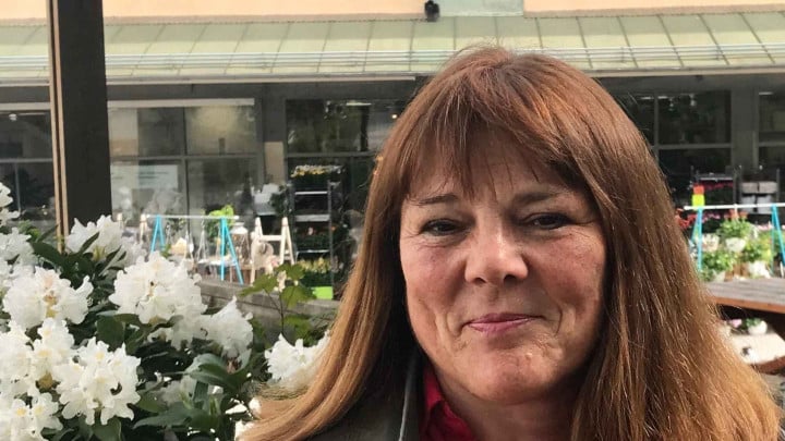 Birgit Hellgren från Liberalerna Botkyrka talar om skola och trygghet